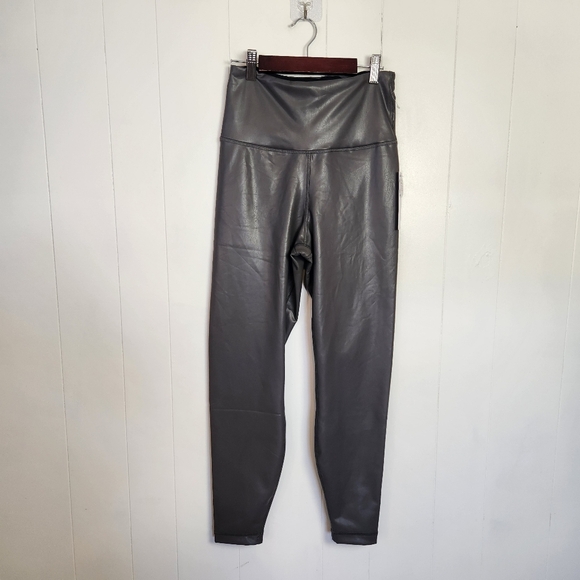 Yogalicious Faux Leather Leggings Lady Love Ankle Tight Size Small New NWT - Picture 2 of 6